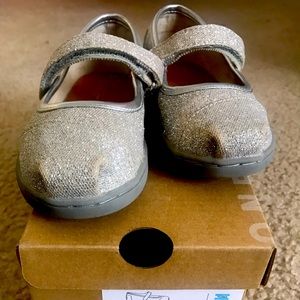 Toms Tiny silver glimmer Mary Janes size 9